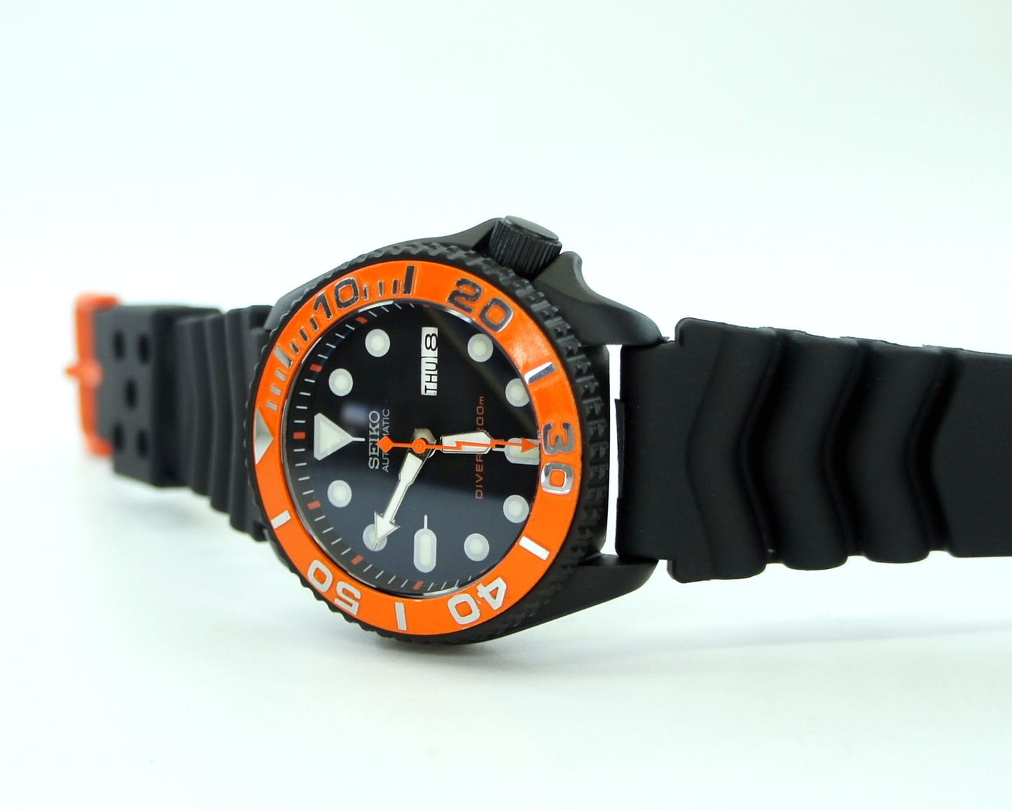 Vintage Seiko skx007 Graphite black Cerakote rubber strap 42mm Seikomod