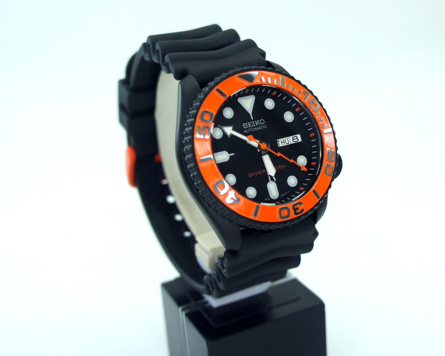 Vintage Seiko skx007 Graphite black Cerakote rubber strap 42mm Seikomod