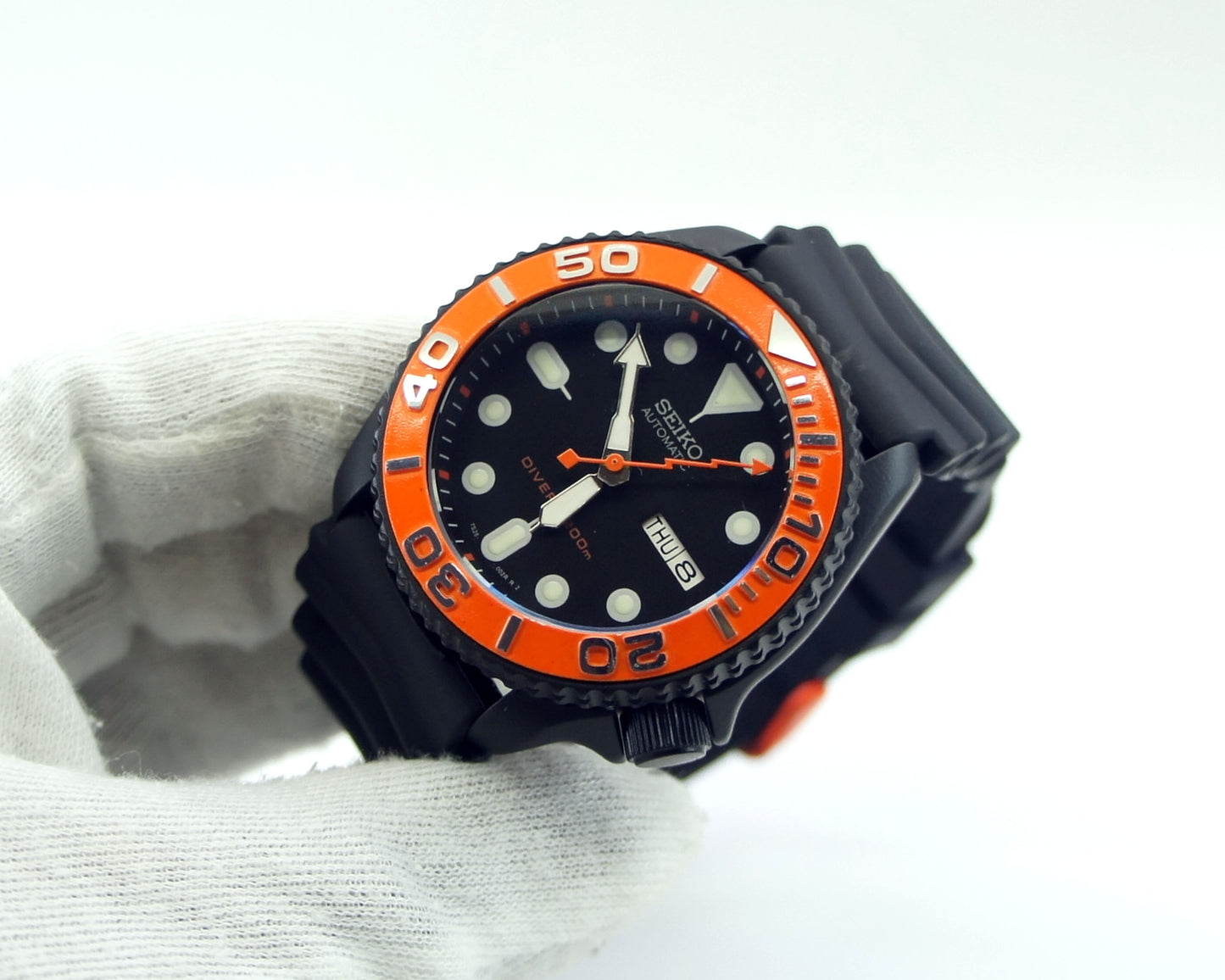 Vintage Seiko skx007 Graphite black Cerakote rubber strap 42mm Seikomod