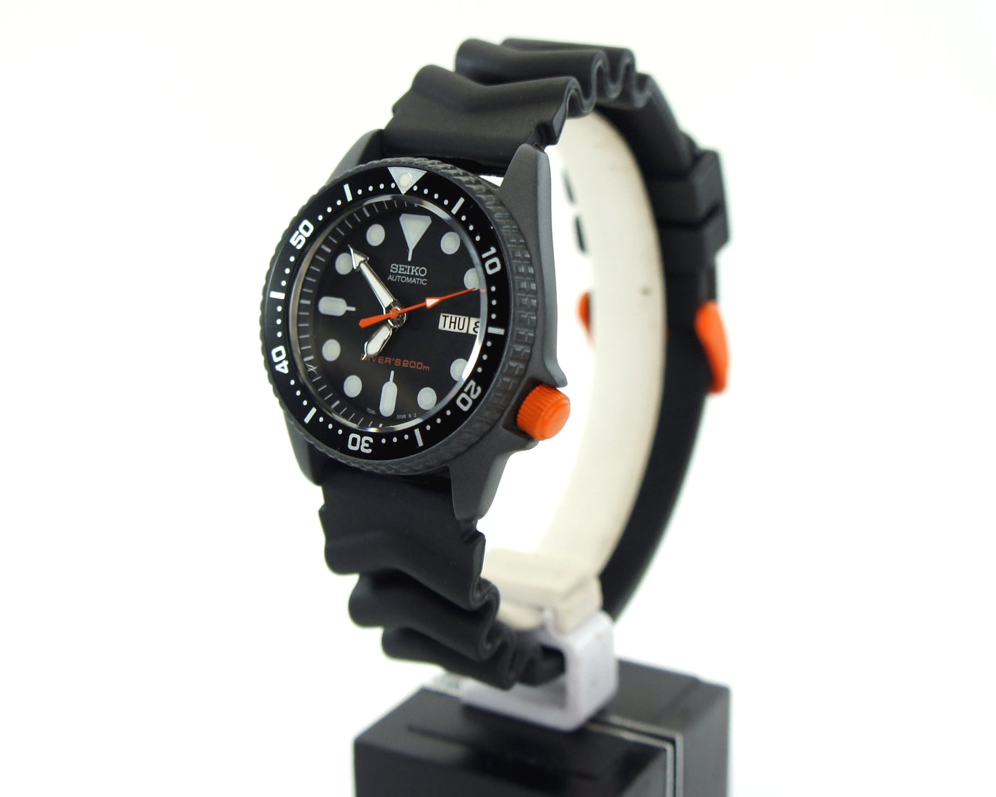 Seiko mod skx013 black dial 2 FREE rubber strap 38mm seiko mechanical watch summer watch