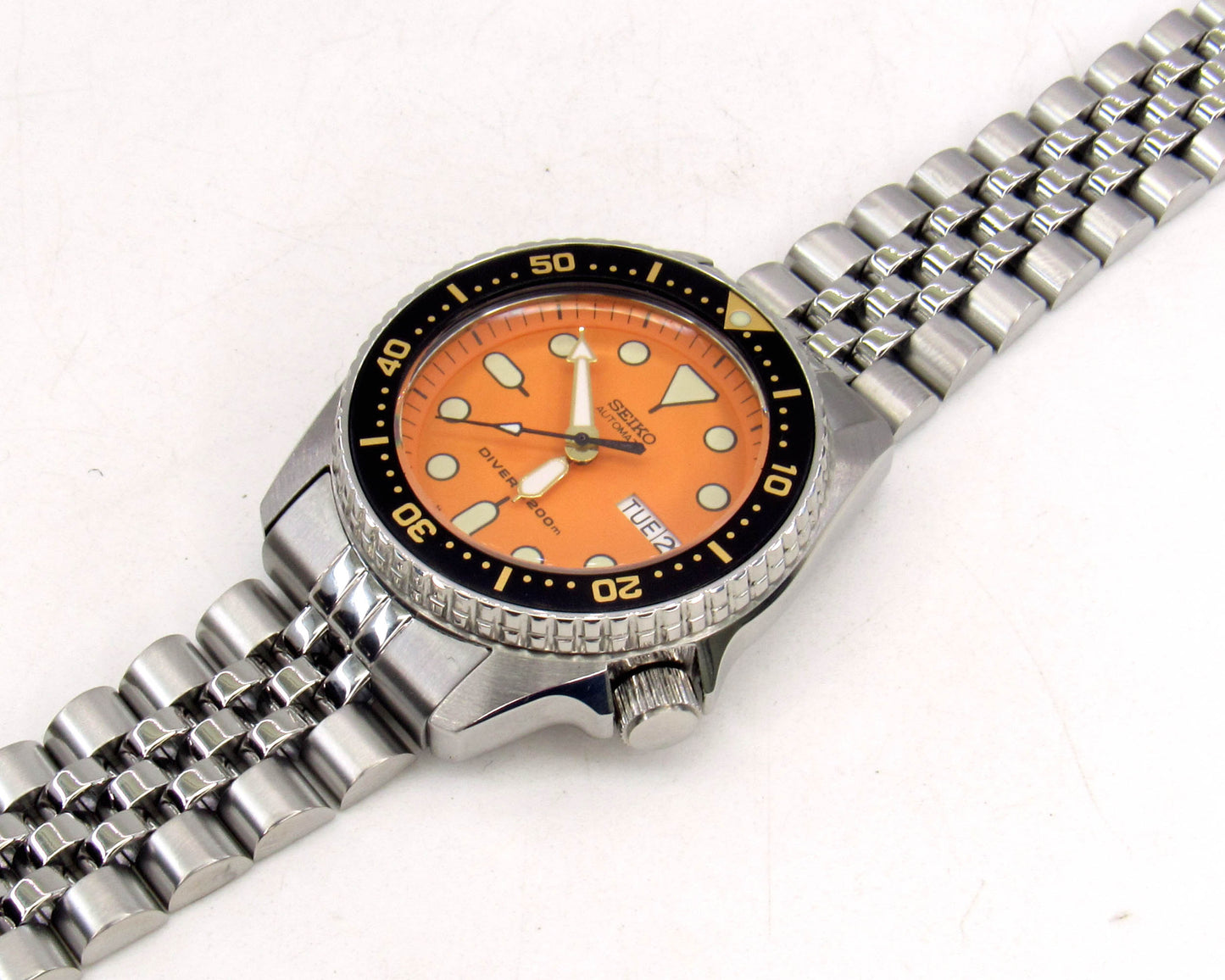 Seiko mod skx013 orange dial stainless Jubilee bracelet 38mm seiko mechanical watch