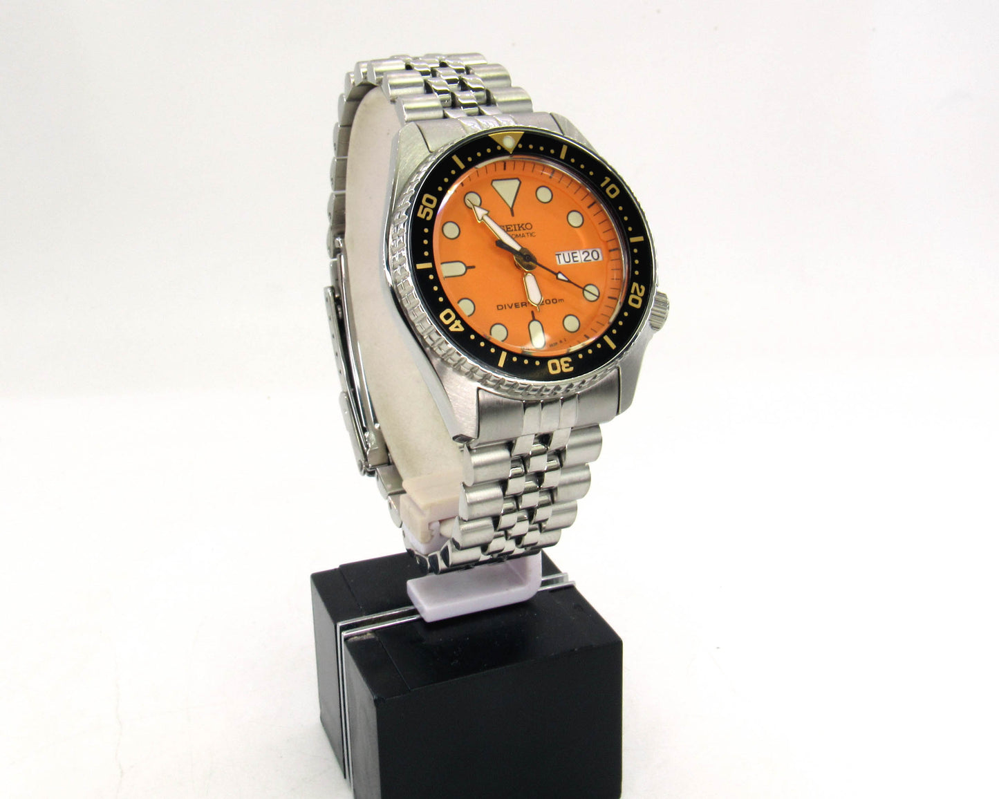 Seiko mod skx013 orange dial stainless Jubilee bracelet 38mm seiko mechanical watch