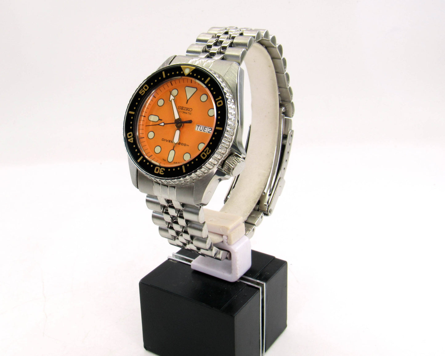 Seiko mod skx013 orange dial stainless Jubilee bracelet 38mm seiko mechanical watch