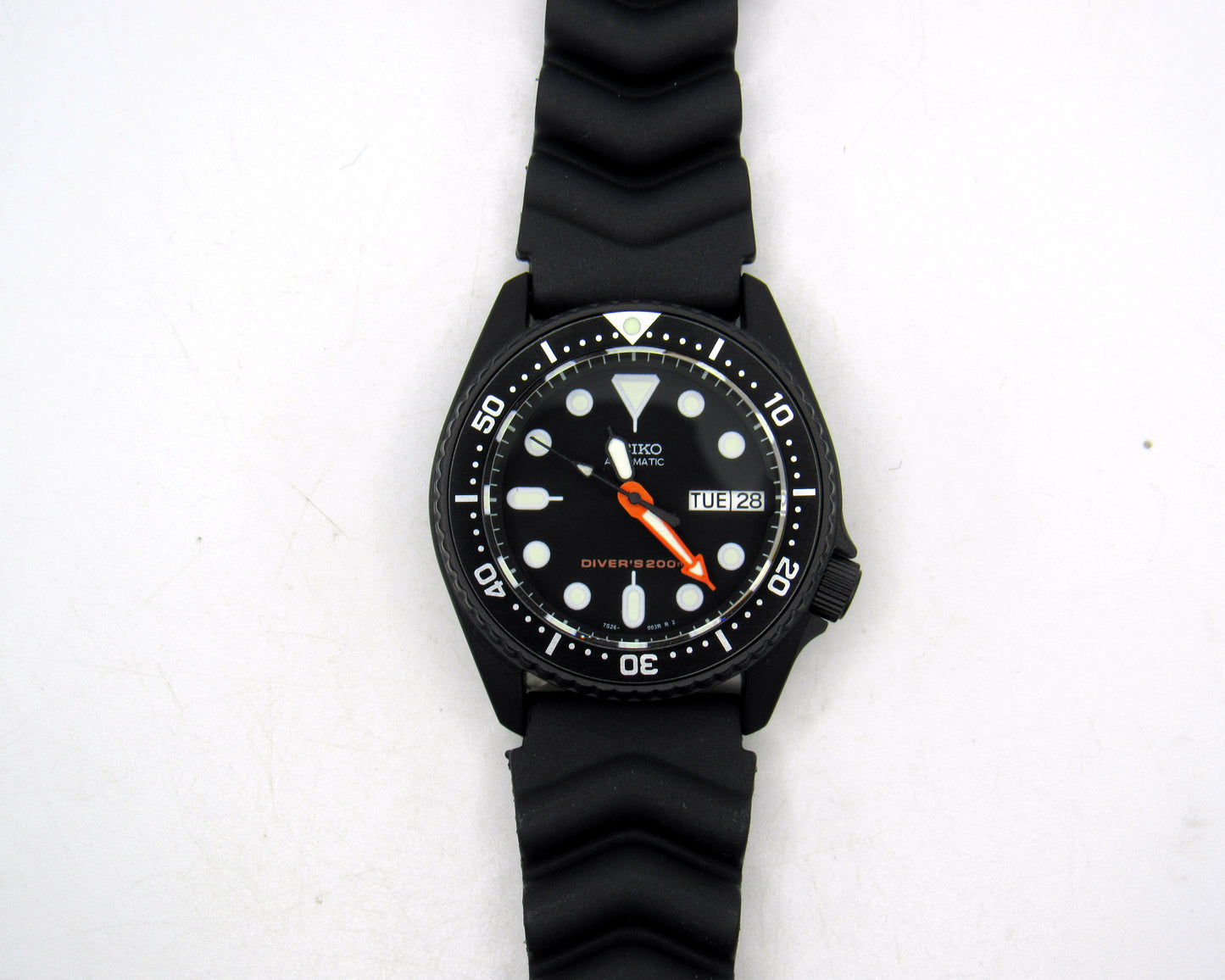 Vintage Seiko skx013 Graphite black Cerakote rubber strap 38mm Seikomod